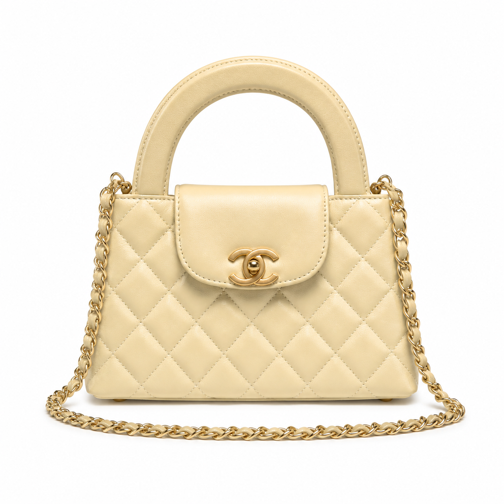 Chanel Classic Quilted Mini Flap Bag | CC Turn-Lock Leather Chain Strap — 13x19cm